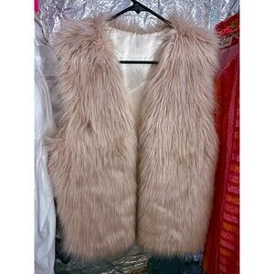 Faux Fur Vest in a Beautiful Dusty Pink Large